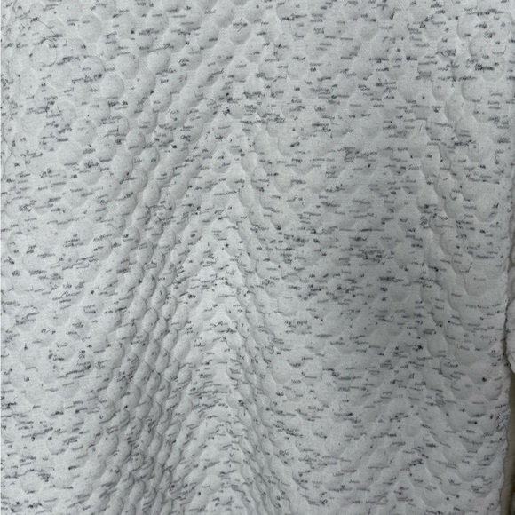 Cozy White Textured Women's Sweatshirt Crop Size Small White/Gray - Picture 3 of 4